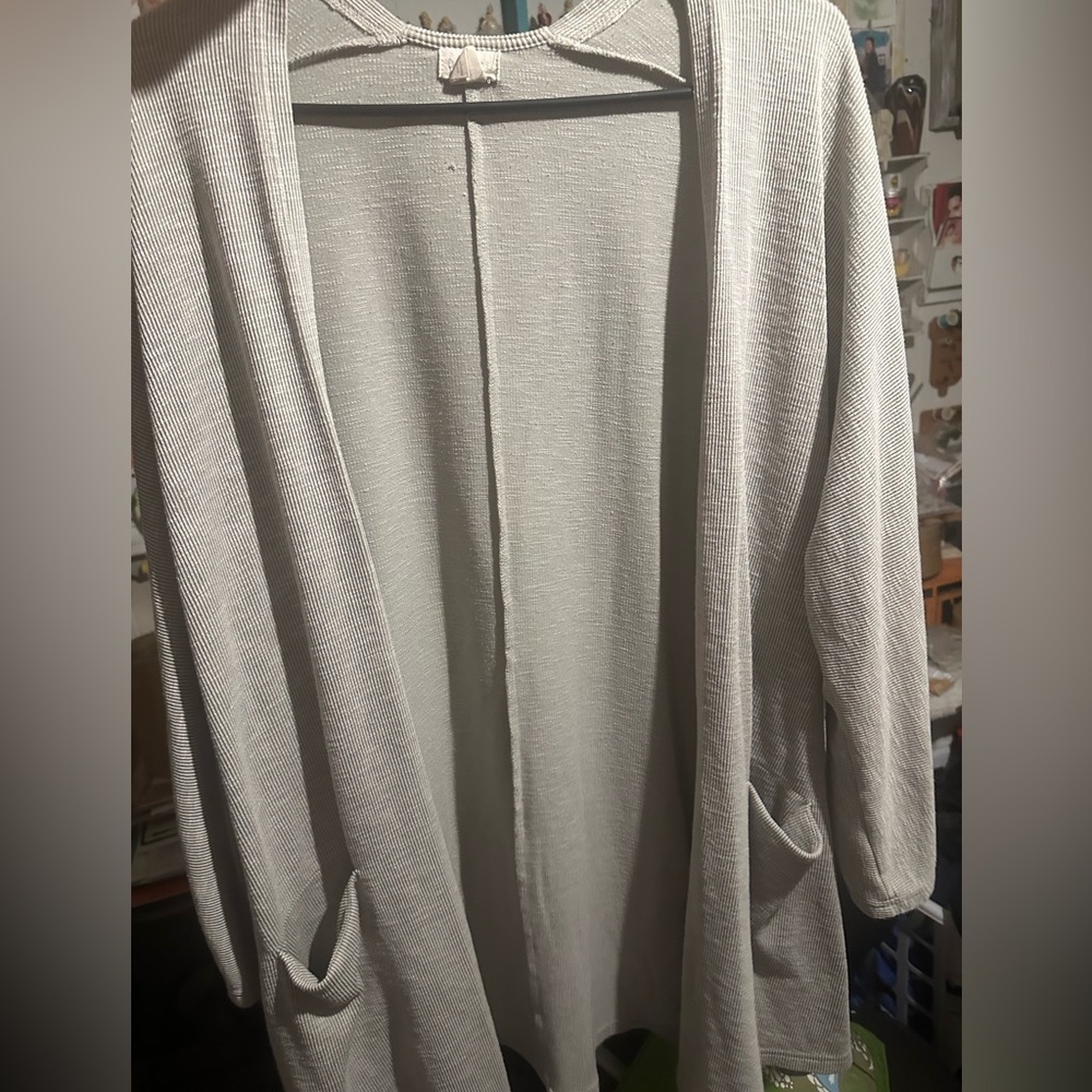 Donni cardigan one size fits all good condition pockets